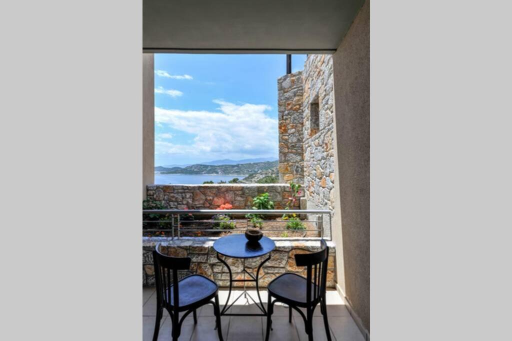 Wonderful Eco Friendly Villa Augustine Ampelo Εξωτερικό φωτογραφία