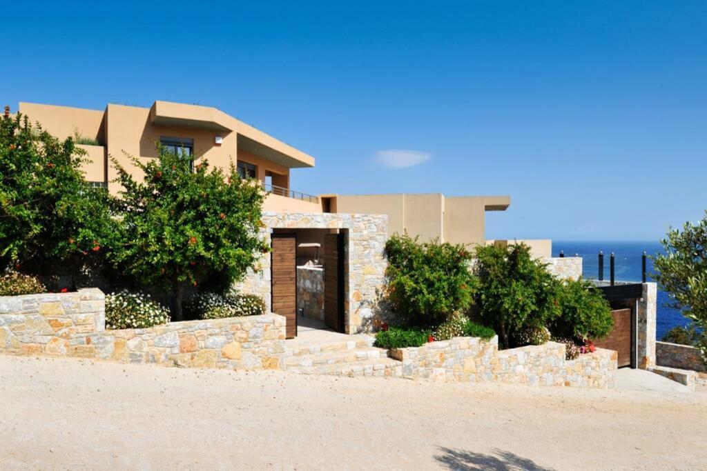 Wonderful Eco Friendly Villa Augustine Ampelo Εξωτερικό φωτογραφία